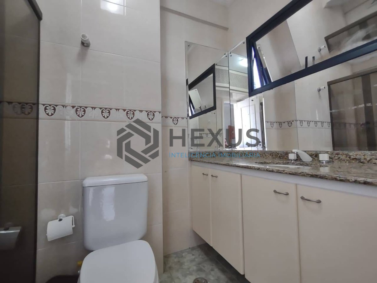 Foto 12 de Apartamento duplex com varanda gourmet na Praia da Enseada, Guaruja