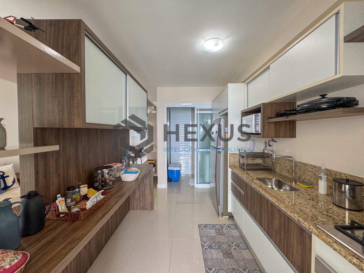 Foto 10 de Apartamento frente mar com varanda gourmet vista mar e lazer na Praia das Asturias, Guaruja