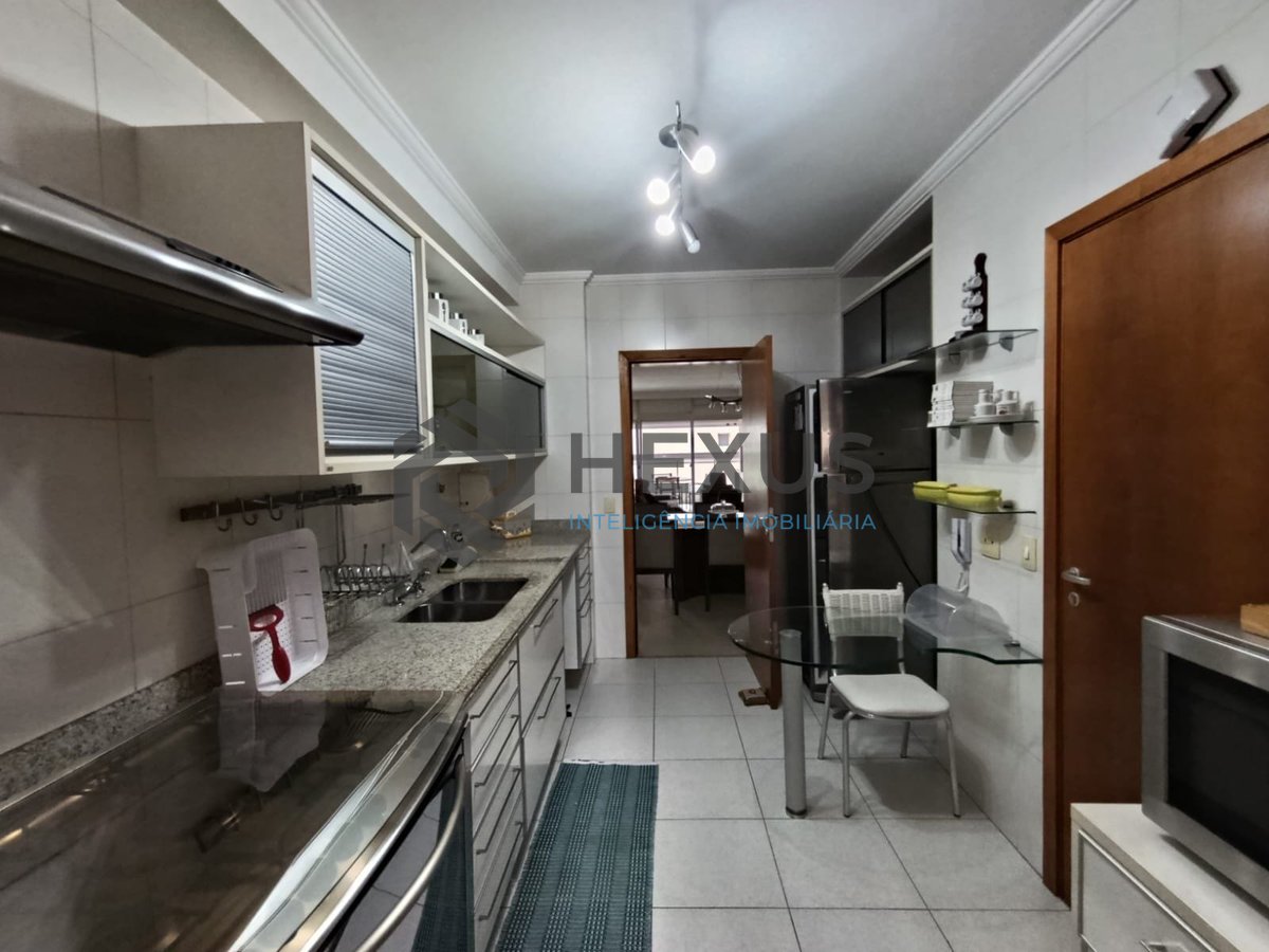 Foto 21 de Apartamento frente mar com varanda gourmet e lazer na Praia da Enseada, Guaruja