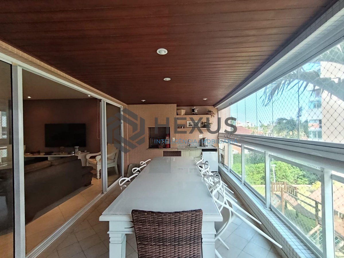Foto 4 de Apartamento frente mar com varanda gourmet e lazer na Praia da Enseada, Guaruja