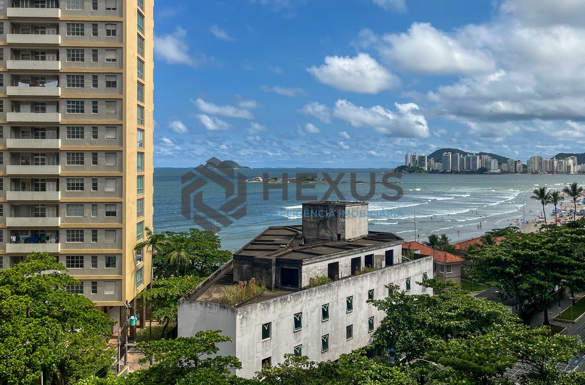 Foto 21 de Apartamento com varanda vista mar na beira mar da Praia das Pitangueiras, Guarujá