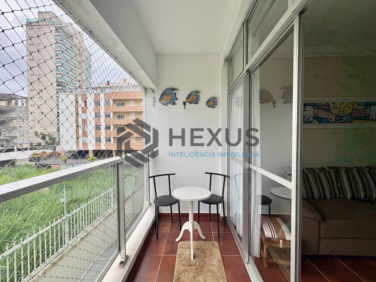 Foto 3 de Apartamento com varanda na Praia da Enseada, Guaruja