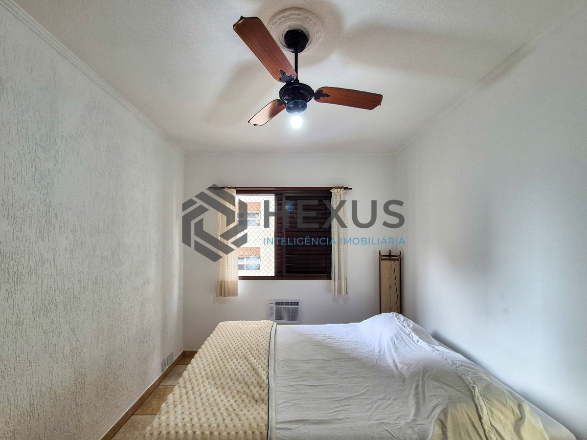 Foto 13 de Apartamento com varanda e lazer na beira mar da Praia das Pitangueiras, Guaruja