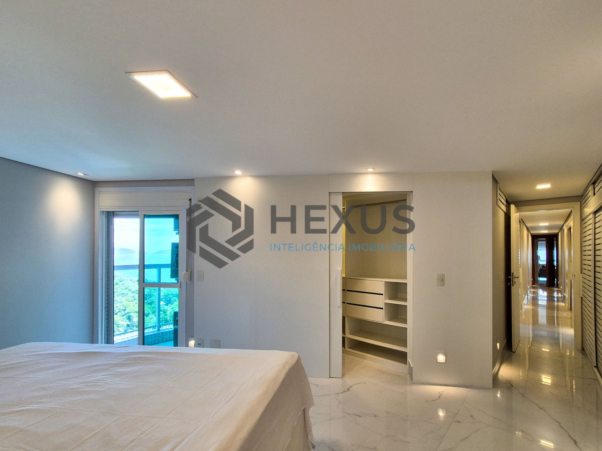 Foto 39 de Apartamento reformado frente mar com varanda gourmet e lazer de clube na Praia da Enseada, Guarujá