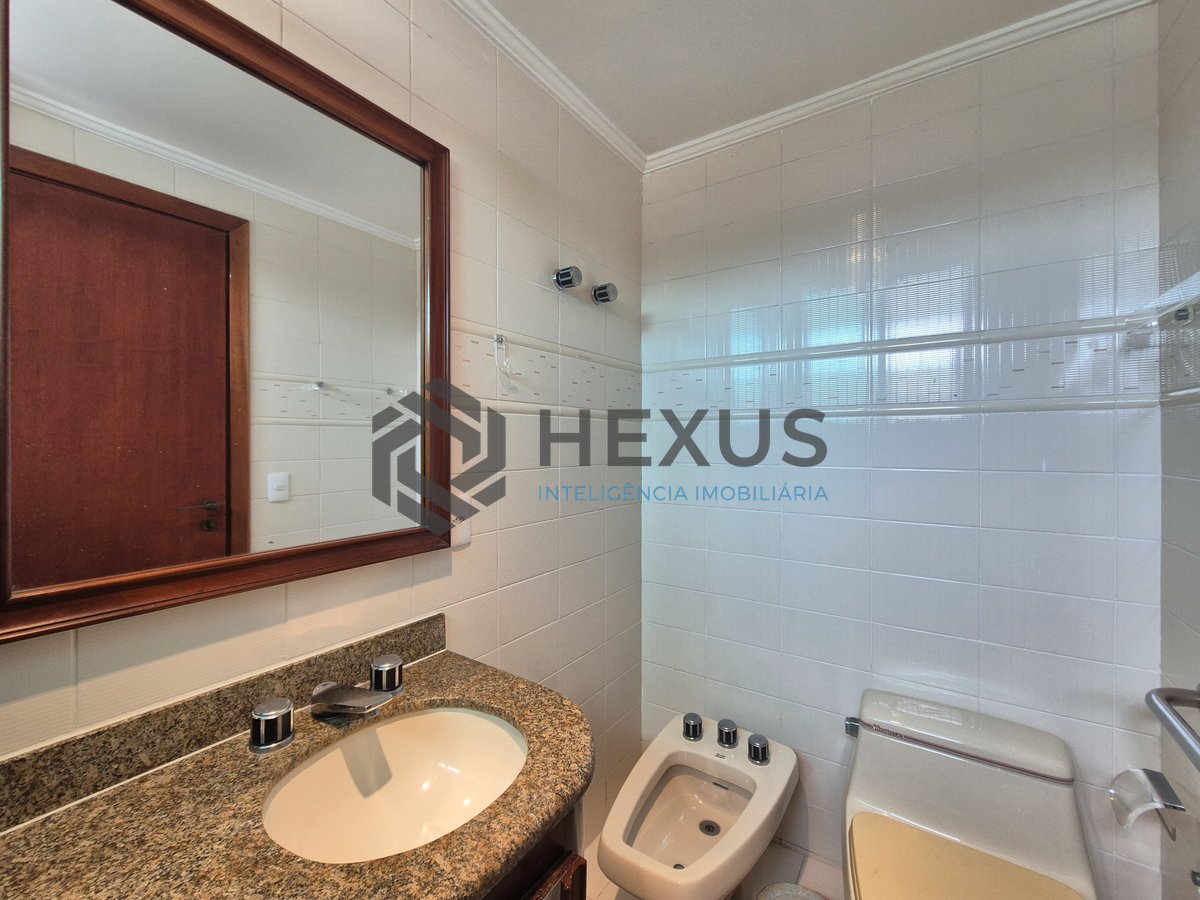 Foto 34 de Apartamento frente mar com varanda gourmet e lazer na Praia da Enseada, Guaruja