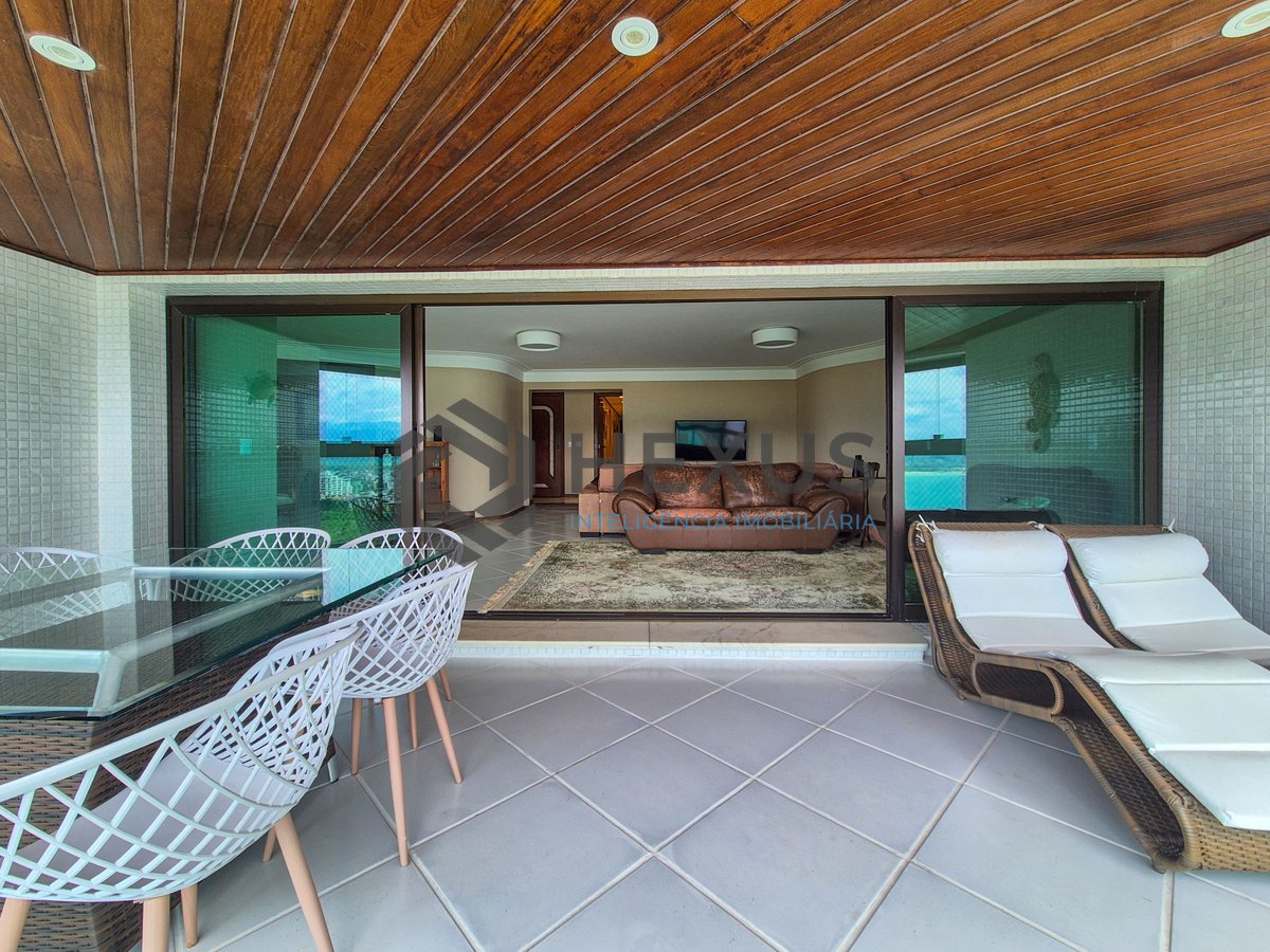 Foto 9 de Apartamento frente mar com varanda gourmet e lazer na Praia da Enseada, Guaruja