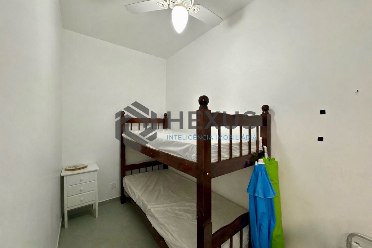 Foto 14 de Apartamento reformado na Praia da Enseada, Guaruja