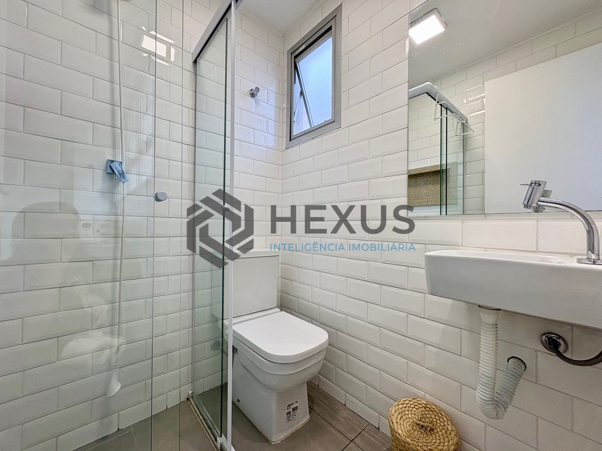 Foto 16 de Apartamento reformado na Praia da Enseada, Guaruja