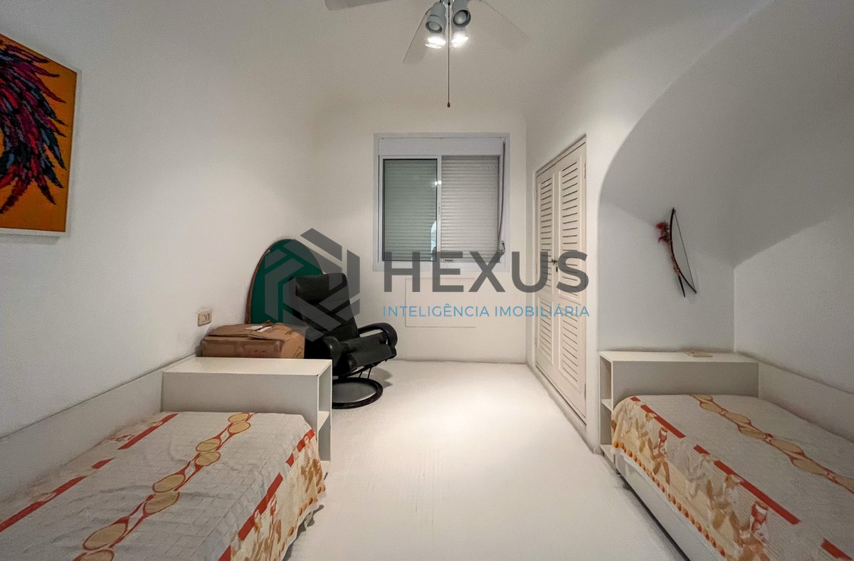Foto 40 de Apartamento frente mar com varanda vista mar e lazer na Praia das Pitangueiras, Guaruja