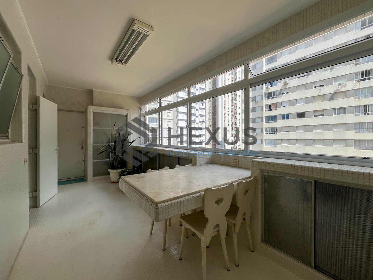 Foto 49 de Apartamento frente mar com varanda vista mar e lazer na Praia das Pitangueiras, Guaruja
