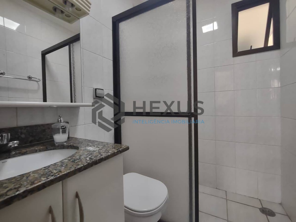 Foto 9 de Apartamento com varanda e lazer na Praia da Enseada, Guaruja