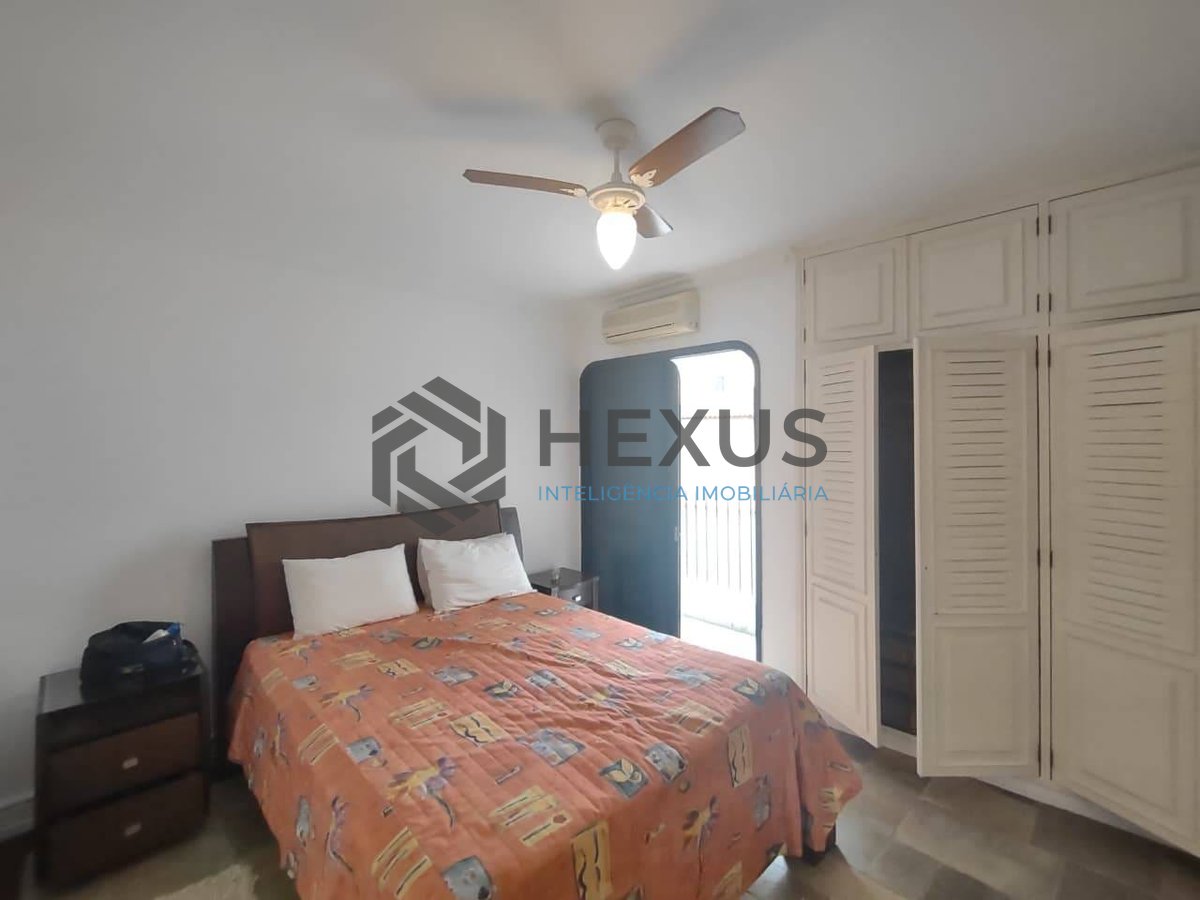 Foto 10 de Apartamento com varanda e lazer na Praia da Enseada, Guaruja