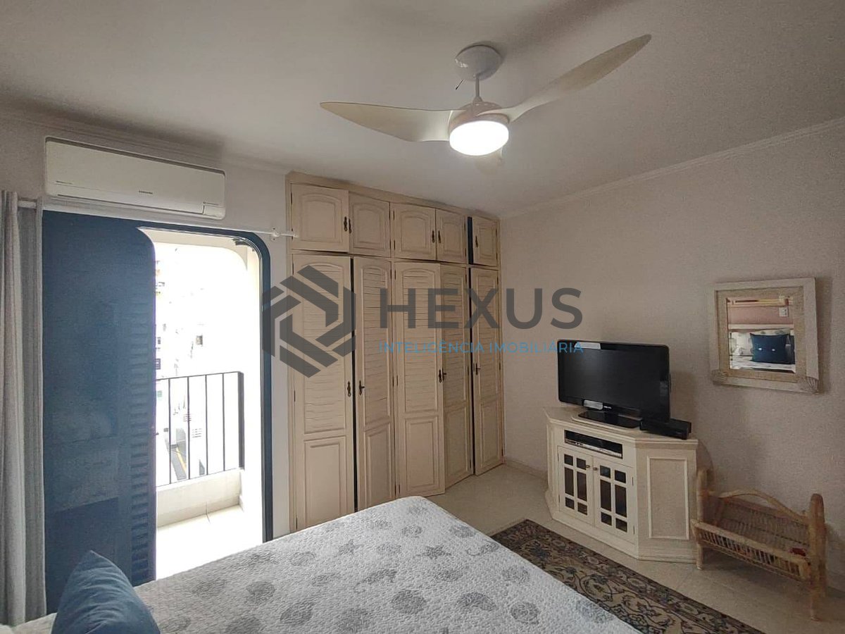 Foto 17 de Apartamento com varanda e lazer na Praia da Enseada, Guaruja