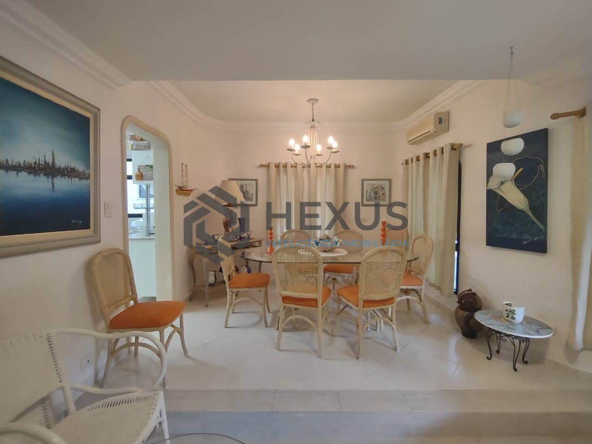 Foto 6 de Apartamento com varanda e lazer na Praia da Enseada, Guaruja
