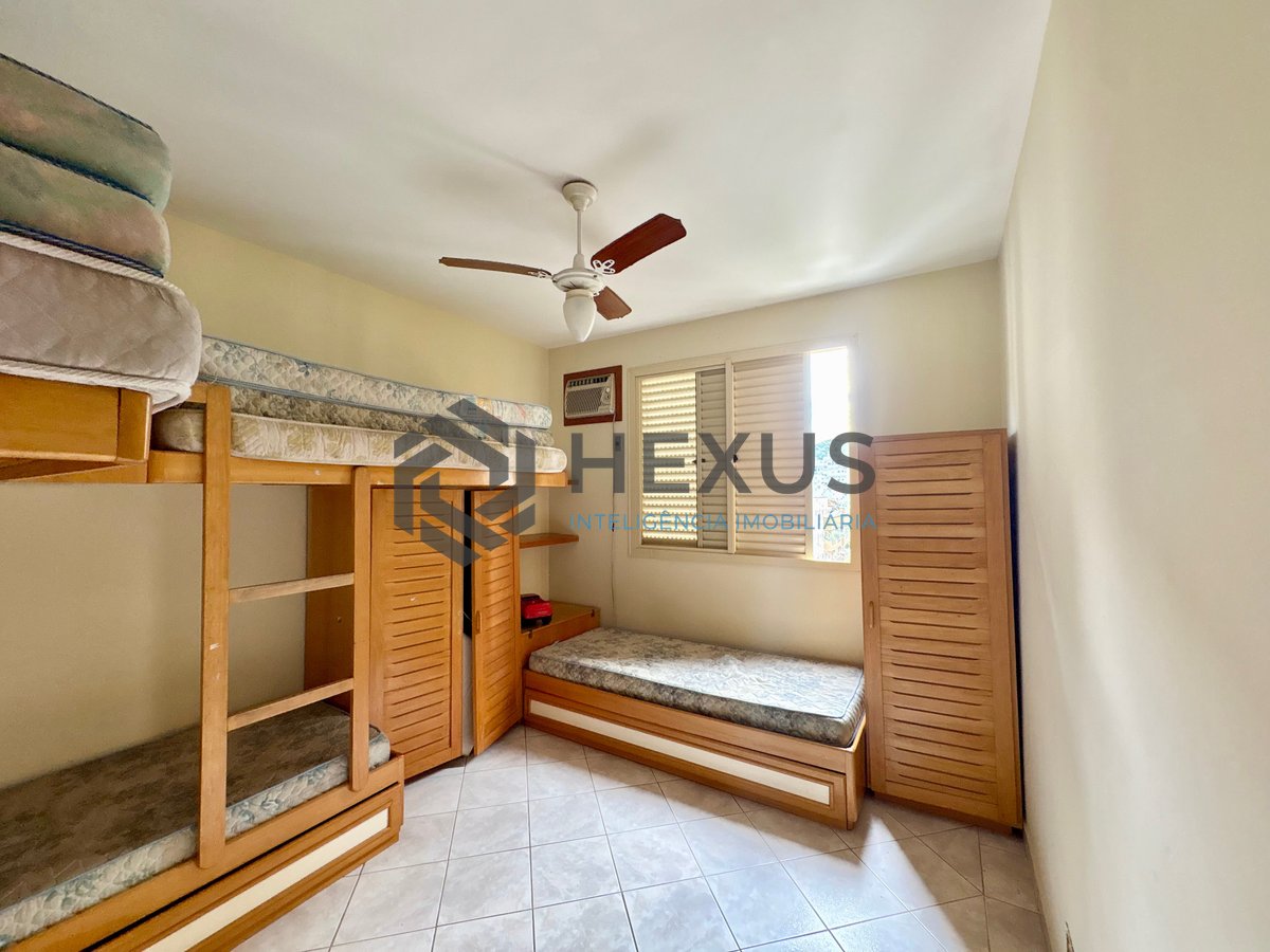 Foto 10 de Apartamento com varanda e lazer na Praia da Enseada, Guaruja