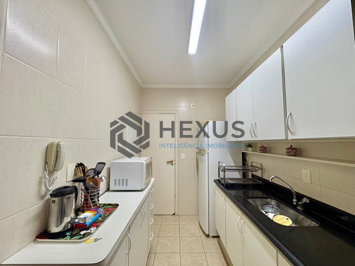 Foto 17 de Apartamento com varanda na Praia da Enseada, Guaruja