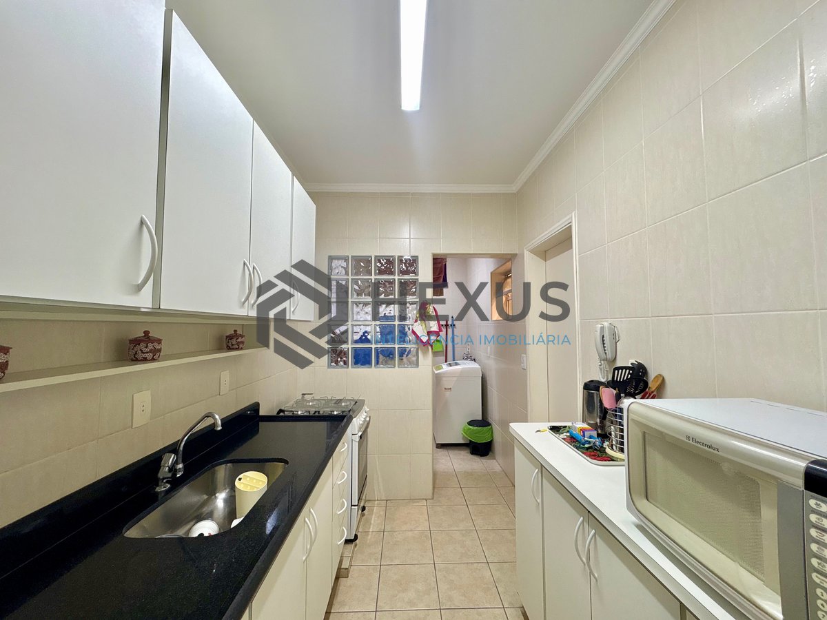 Foto 18 de Apartamento com varanda na Praia da Enseada, Guaruja