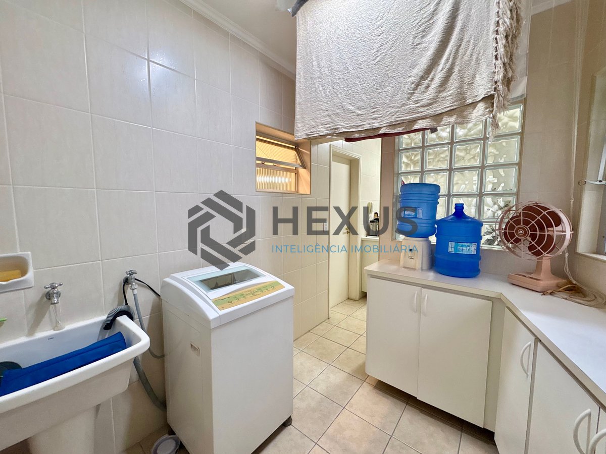 Foto 20 de Apartamento com varanda na Praia da Enseada, Guaruja