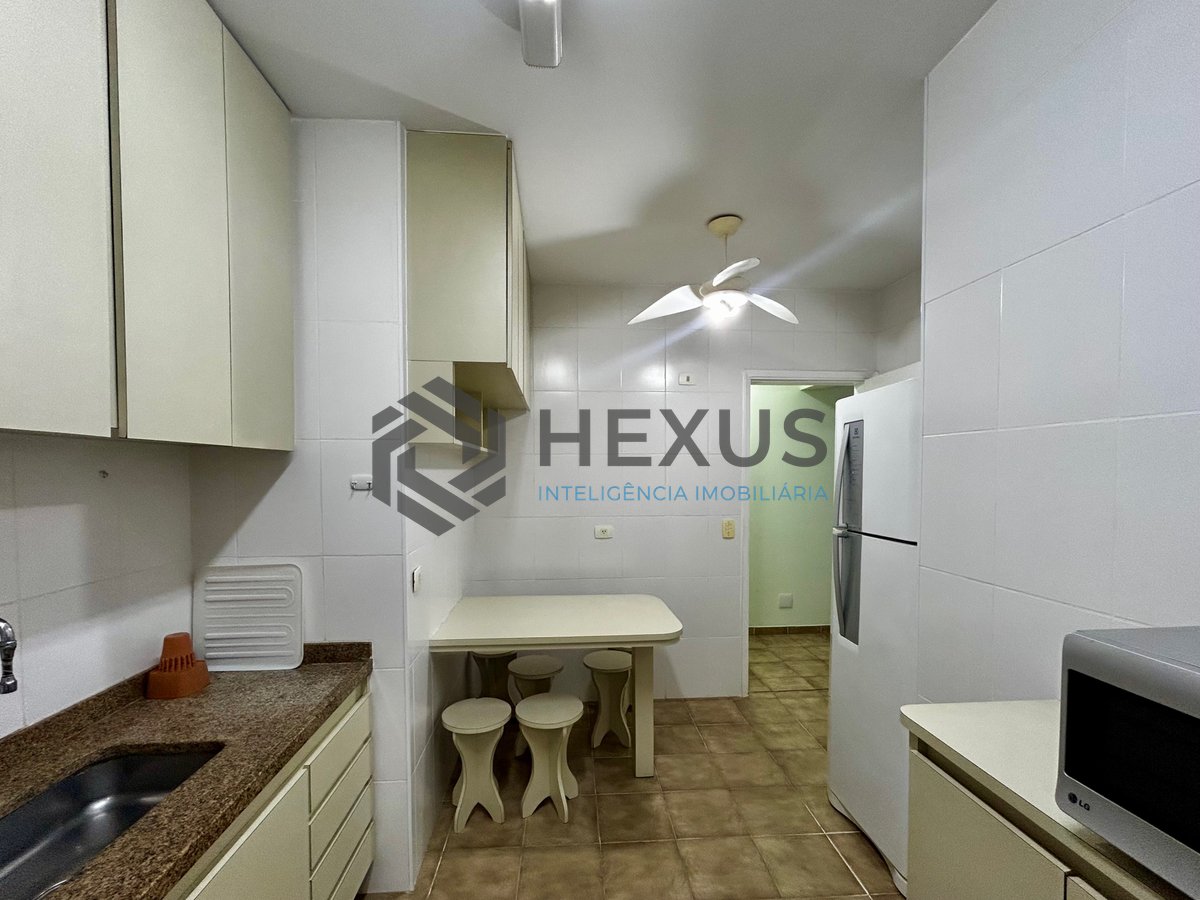 Foto 16 de Apartamento com varanda na Praia da Enseada, Guaruja