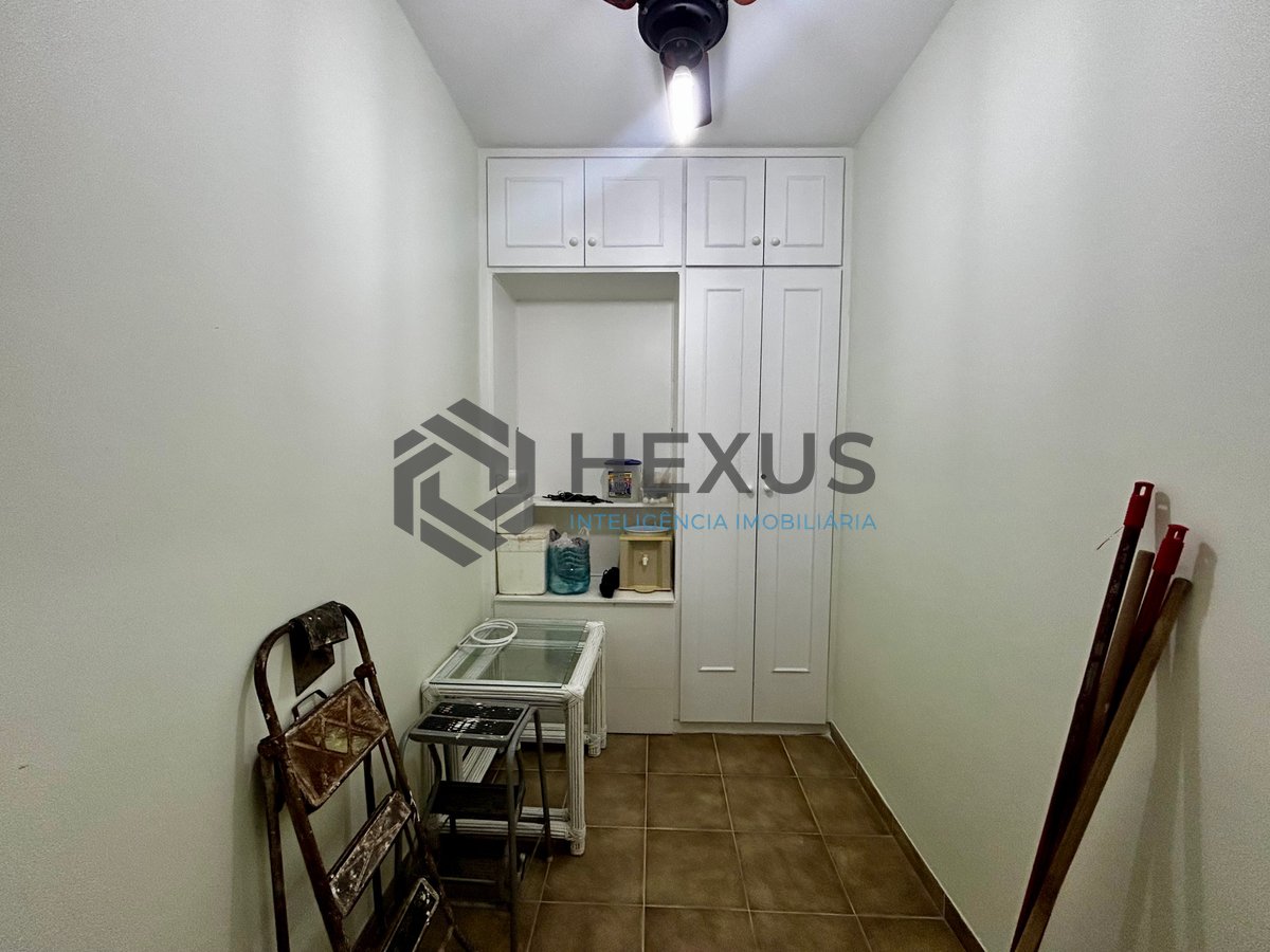 Foto 17 de Apartamento com varanda na Praia da Enseada, Guaruja