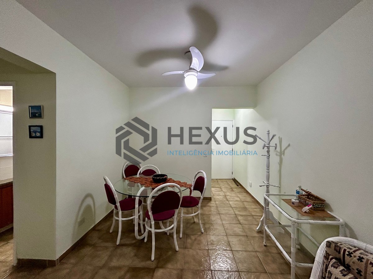 Foto 3 de Apartamento com varanda na Praia da Enseada, Guaruja