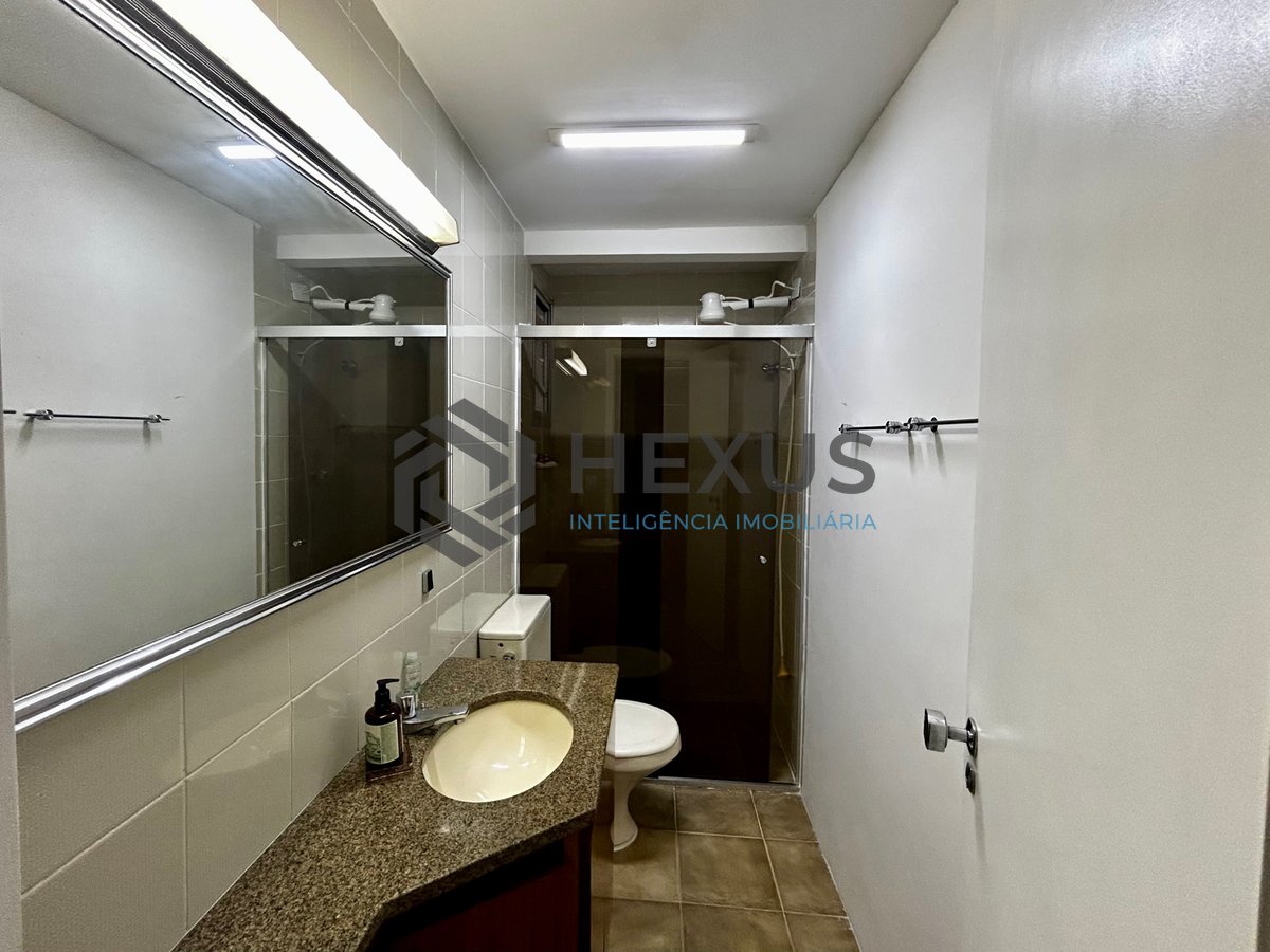 Foto 7 de Apartamento com varanda na Praia da Enseada, Guaruja