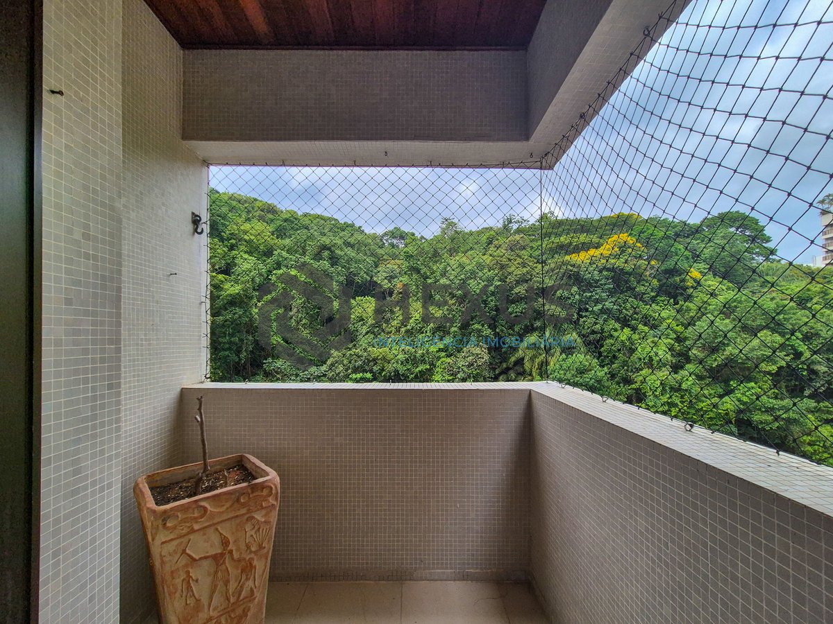 Foto 19 de Apartamento com varanda e lazer na região da Barra Funda da Praia das Pitangueiras, Guarujá
