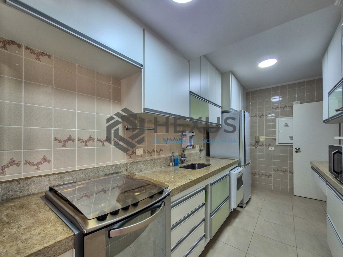 Foto 28 de Apartamento com varanda e lazer na região da Barra Funda da Praia das Pitangueiras, Guarujá