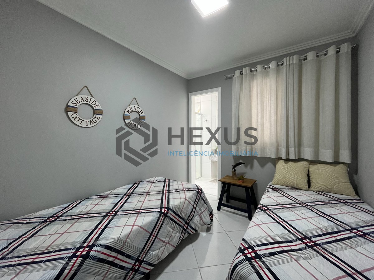 Foto 24 de Apartamento com varanda e lazer a 80m da Praia das Pitangueiras, Guaruja