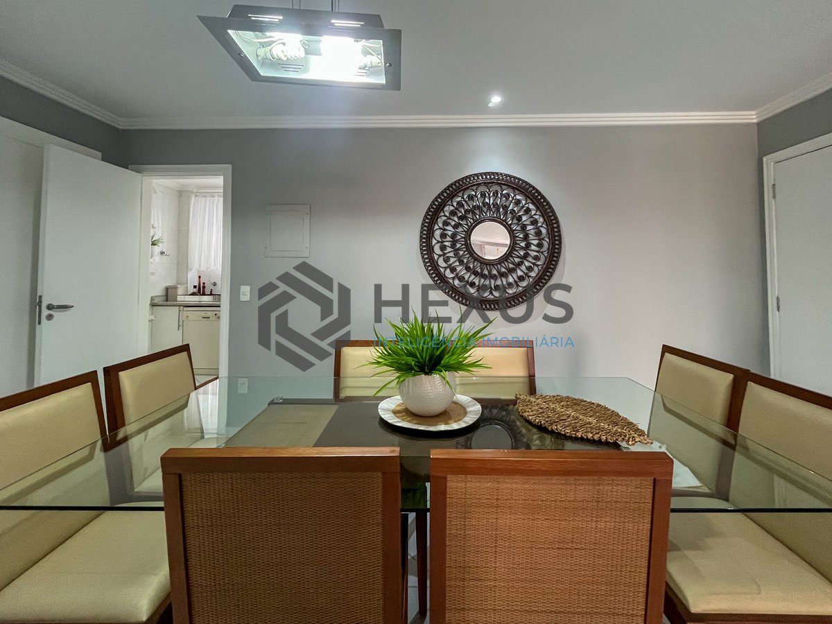 Foto 7 de Apartamento com varanda e lazer a 80m da Praia das Pitangueiras, Guaruja
