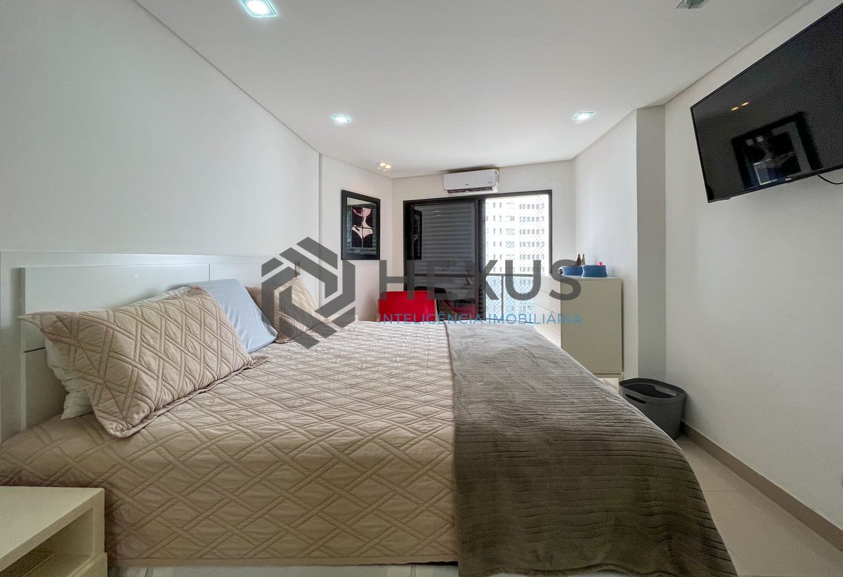 Foto 19 de Apartamento com varanda e lazer na Praia das Pitangueiras, Guaruja