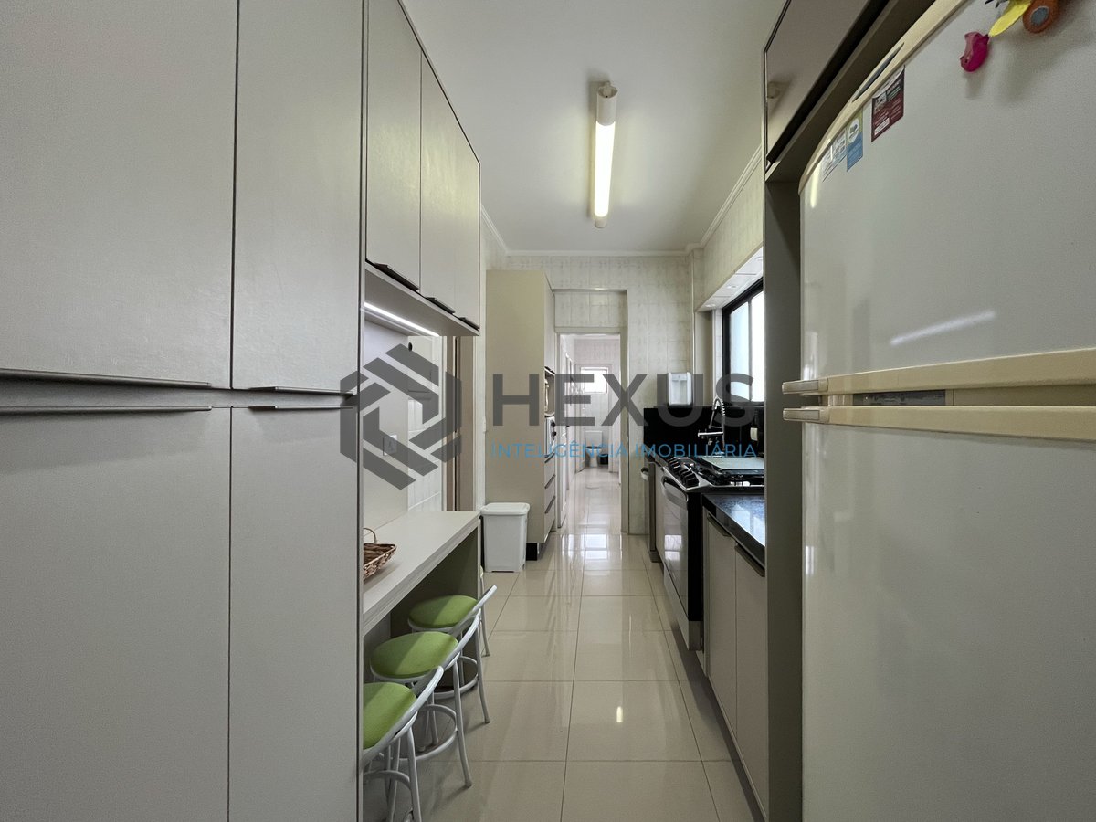Foto 26 de Apartamento com varanda e lazer na Praia das Pitangueiras, Guaruja