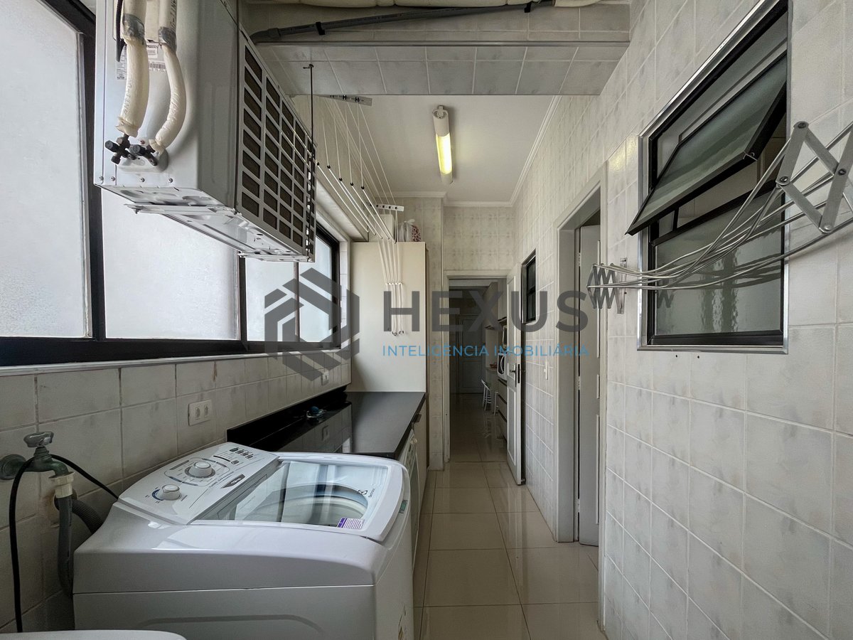 Foto 28 de Apartamento com varanda e lazer na Praia das Pitangueiras, Guaruja