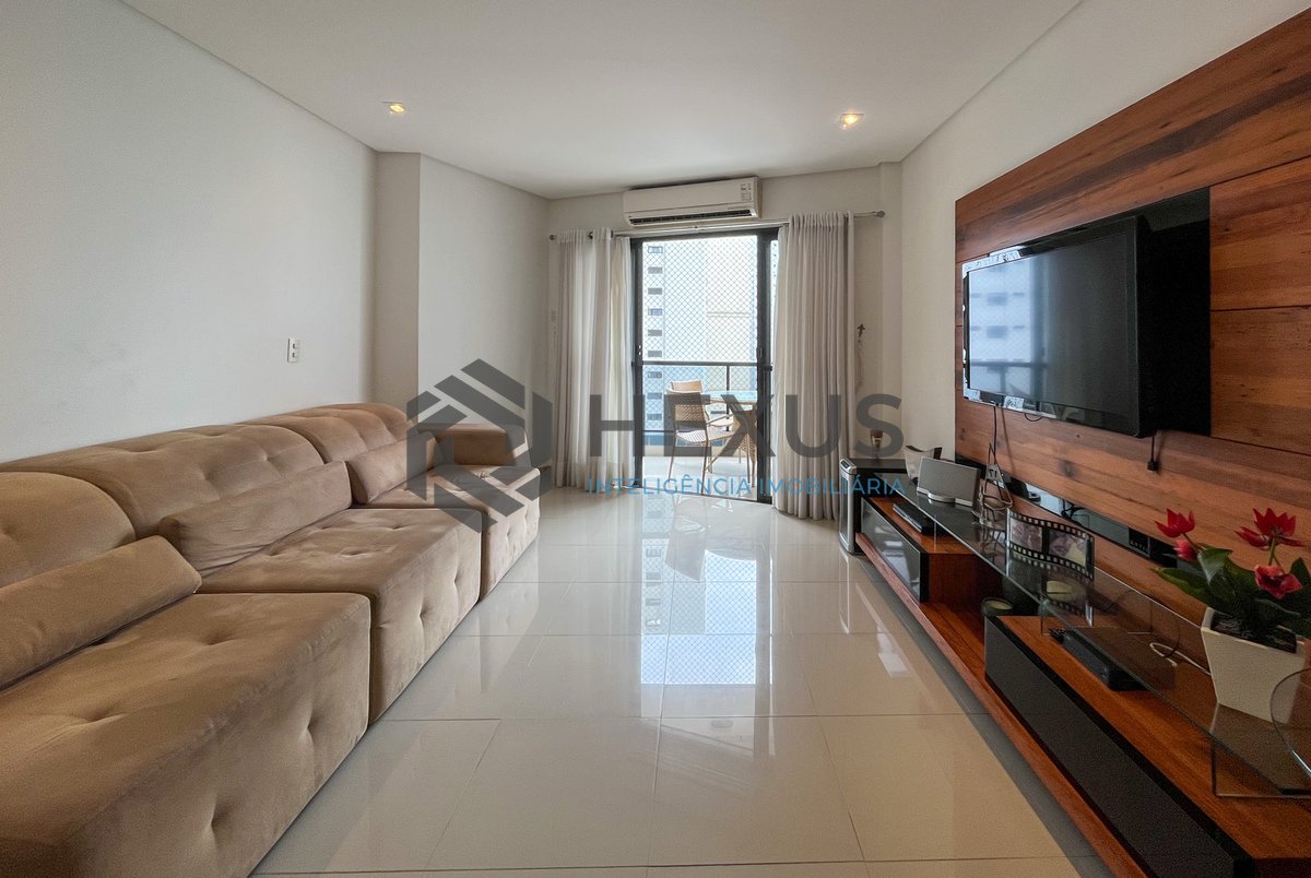 Foto 8 de Apartamento com varanda e lazer na Praia das Pitangueiras, Guaruja