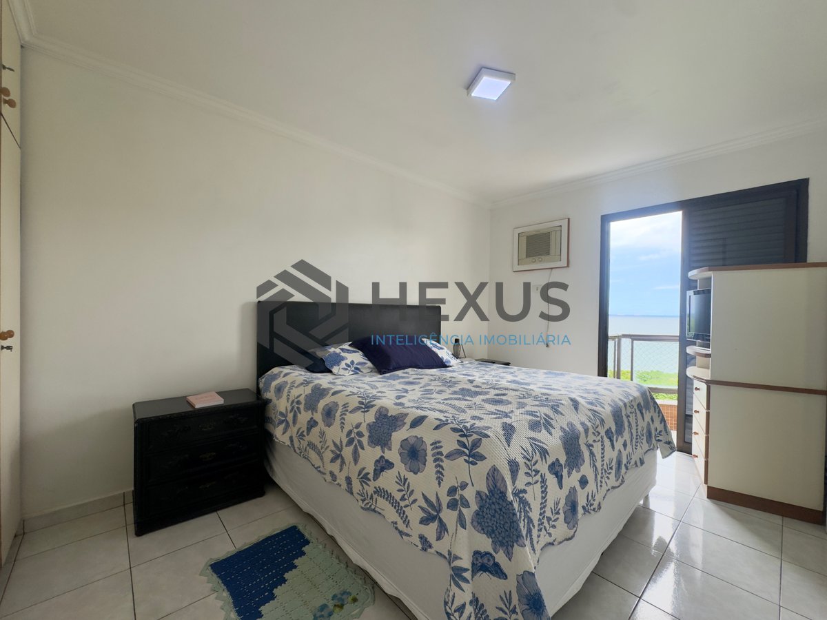 Foto 18 de Apartamento com varanda vista mar e lazer na beira mar da Praia do Tombo, Guaruja