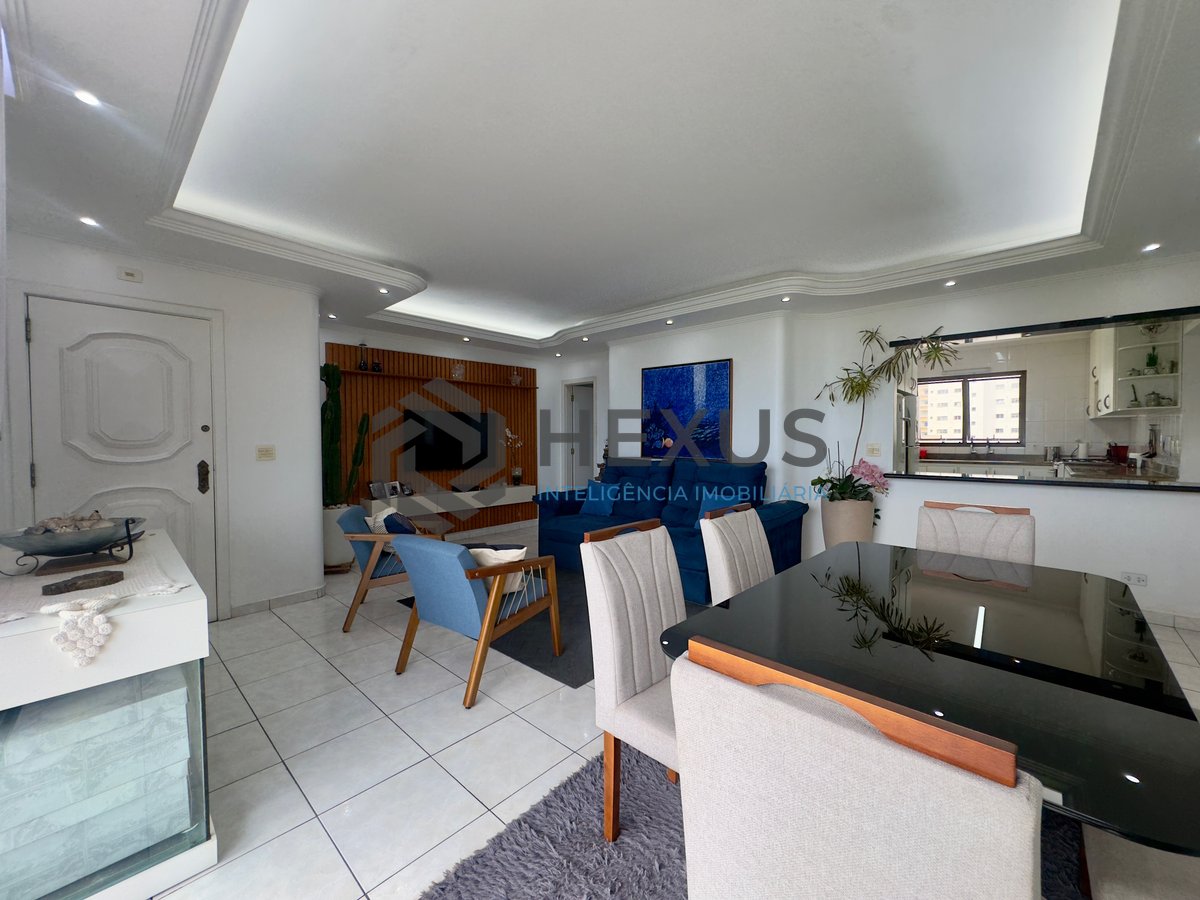 Foto 8 de Apartamento com varanda vista mar e lazer na beira mar da Praia do Tombo, Guaruja