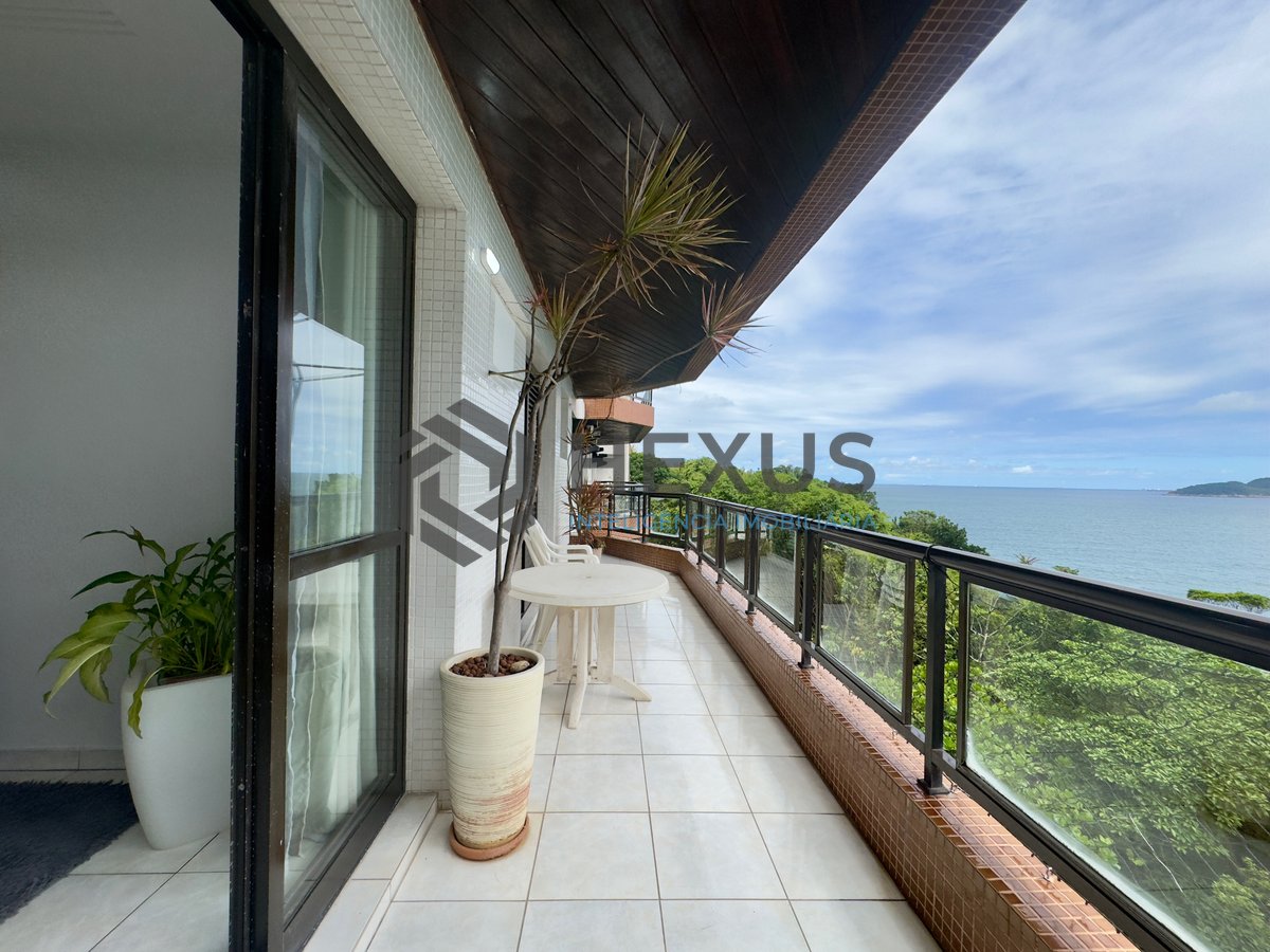 Foto 9 de Apartamento com varanda vista mar e lazer na beira mar da Praia do Tombo, Guaruja