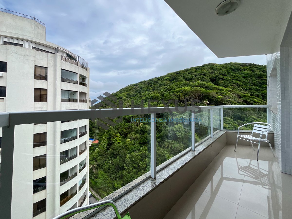 Foto 7 de Apartamento com varanda vista mar na Praia das Pitangueiras, Guaruja