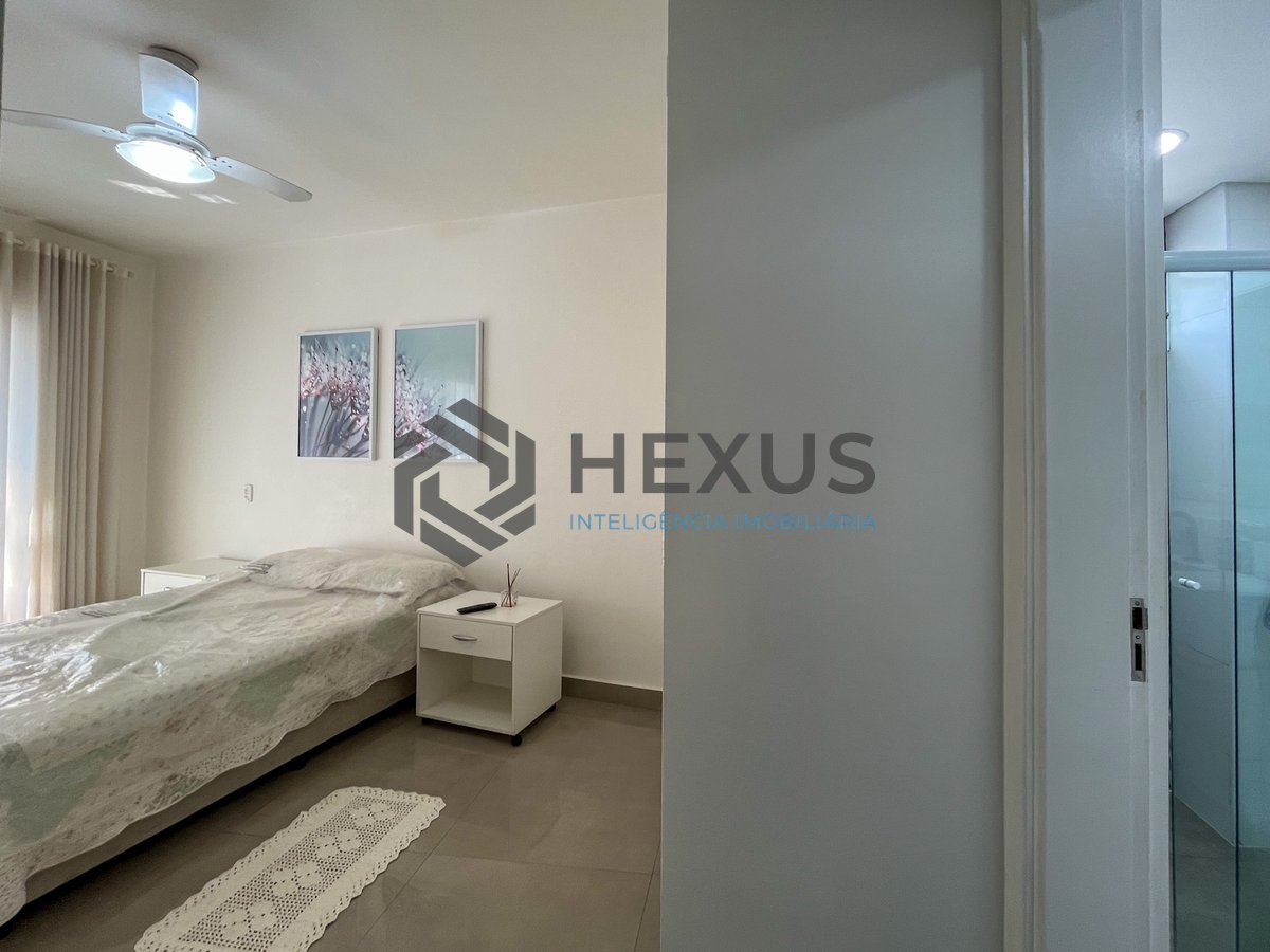 Foto 27 de Apartamento com varanda vista mar na beira mar da Praia das Pitangueiras, Guaruja