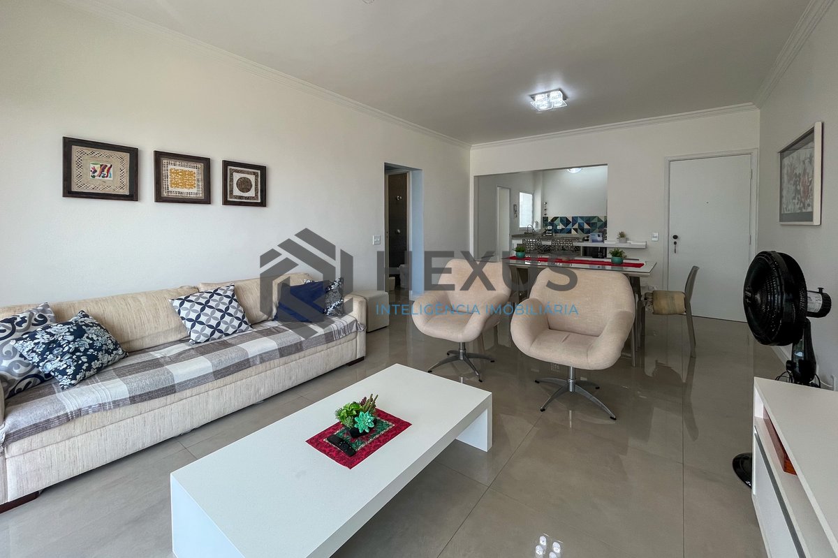 Foto 5 de Apartamento com varanda vista mar na beira mar da Praia das Pitangueiras, Guaruja