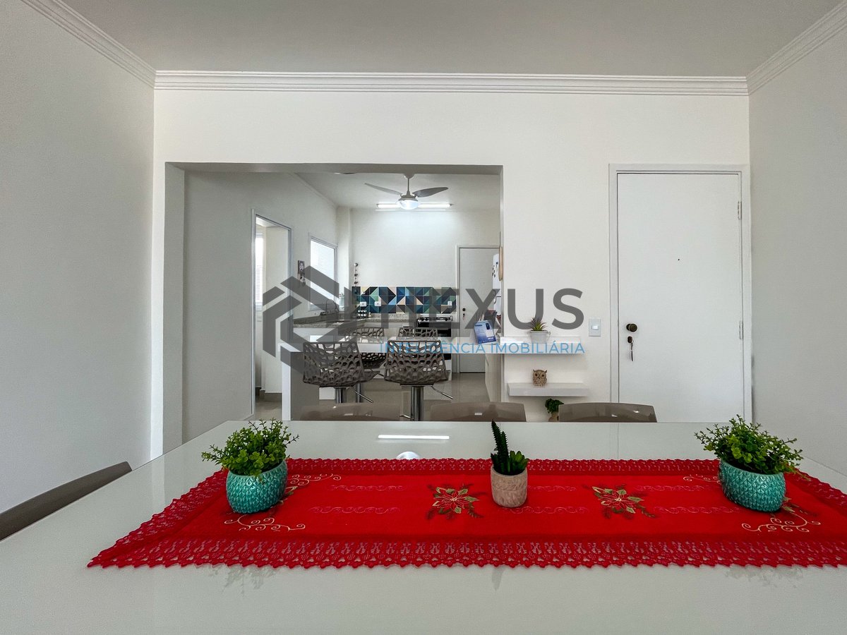 Foto 8 de Apartamento com varanda vista mar na beira mar da Praia das Pitangueiras, Guaruja