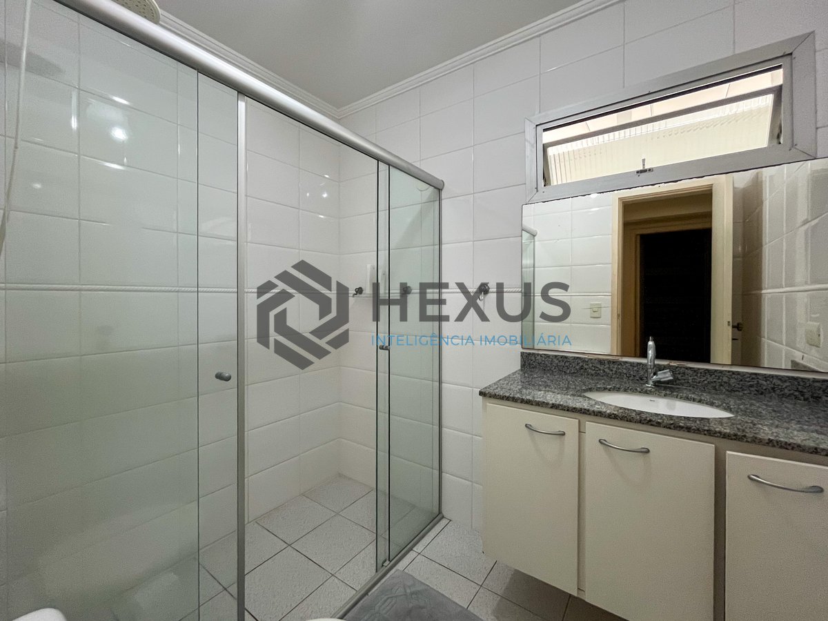 Foto 17 de Apartamento com varanda na Praia das Pitangueiras, Guaruja