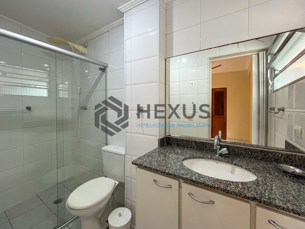 Foto 21 de Apartamento com varanda na Praia das Pitangueiras, Guaruja