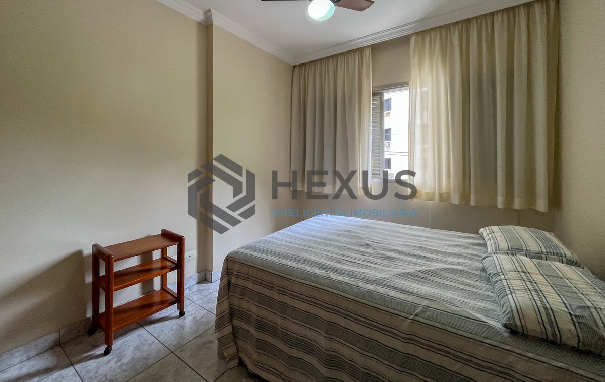 Foto 10 de Apartamento com varanda na Praia das Pitangueiras, Guaruja