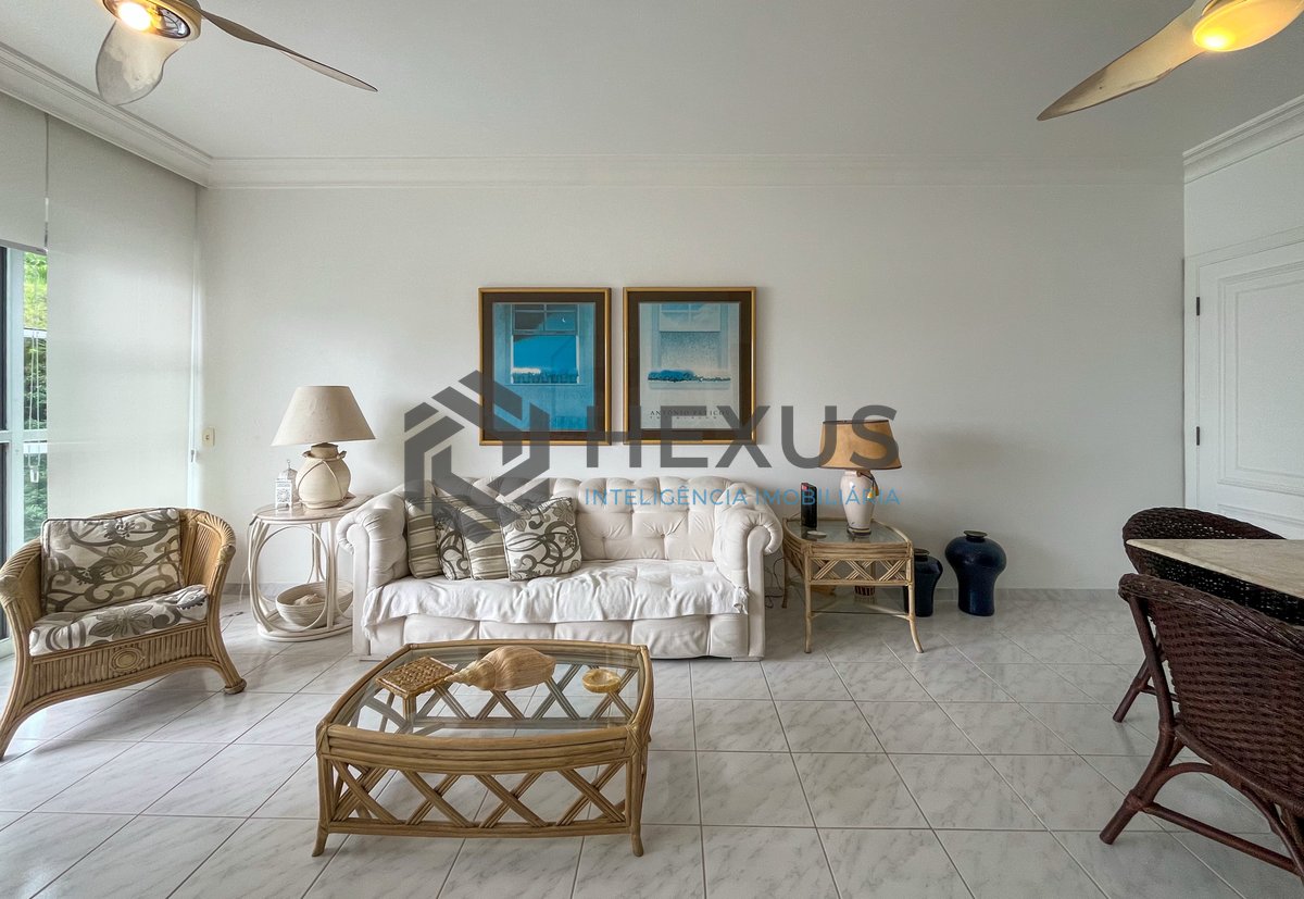 Foto 5 de Apartamento com varanda vista mar na beira mar da Praia das Pitangueiras, Guaruja