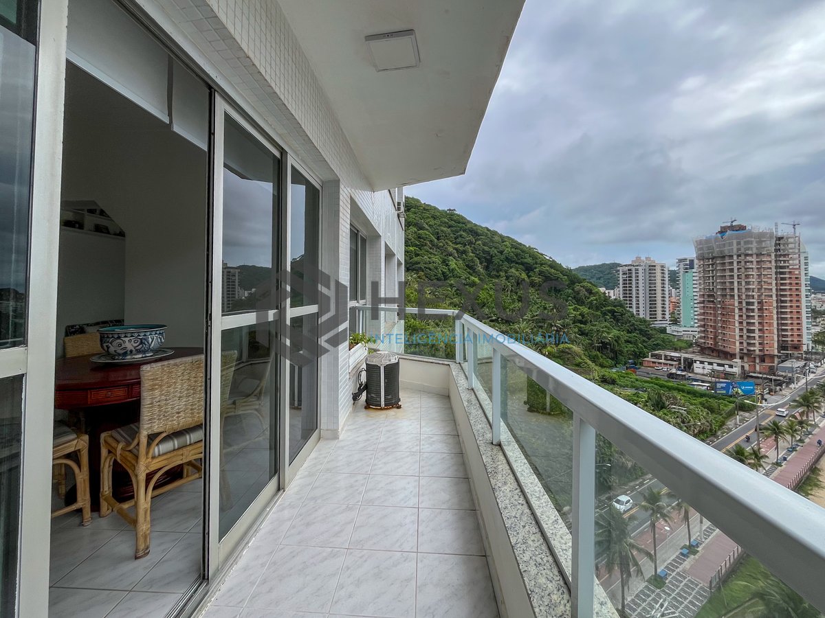 Foto 10 de Apartamento com varanda vista mar na beira mar da Praia das Pitangueiras, Guaruja
