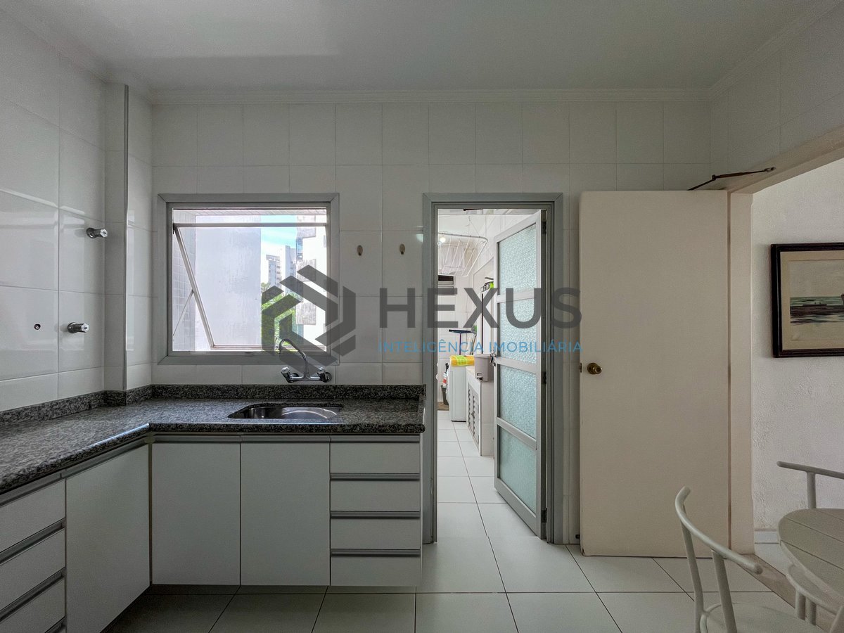 Foto 30 de Apartamento com varanda vista mar e vaga à venda, Pitangueiras, Guarujá, SP