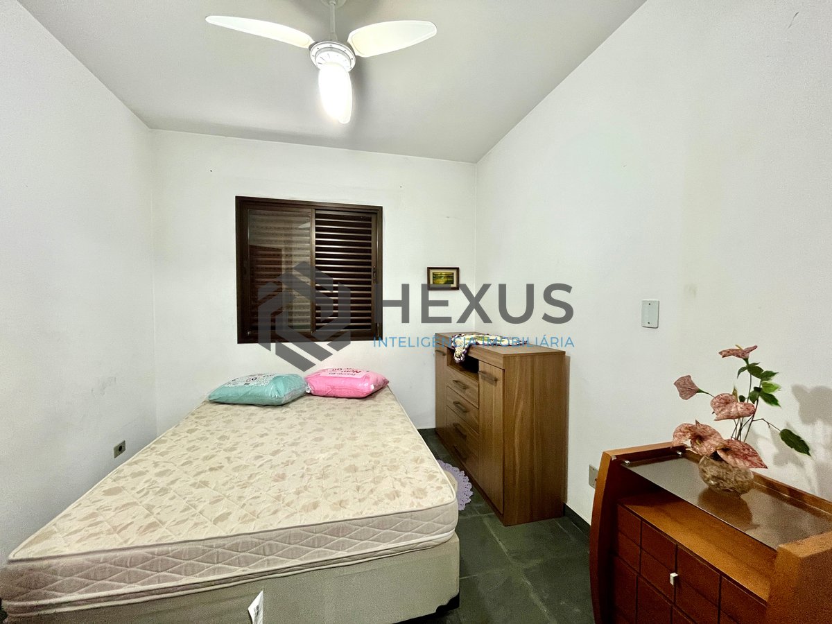 Foto 15 de Apartamento com varanda e lazer na Praia do Tombo, Guaruja