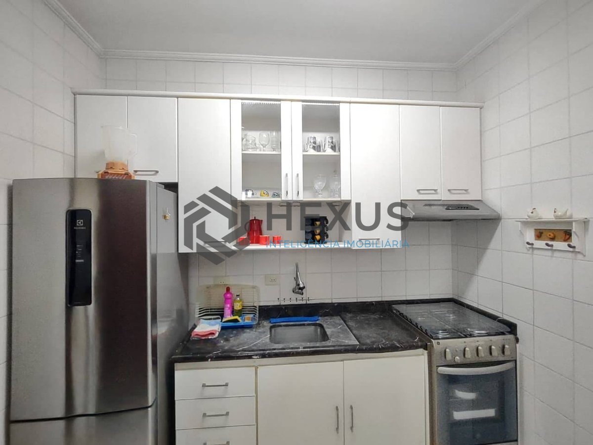 Foto 20 de Apartamento com varanda e lazer na Praia da Enseada, Guaruja