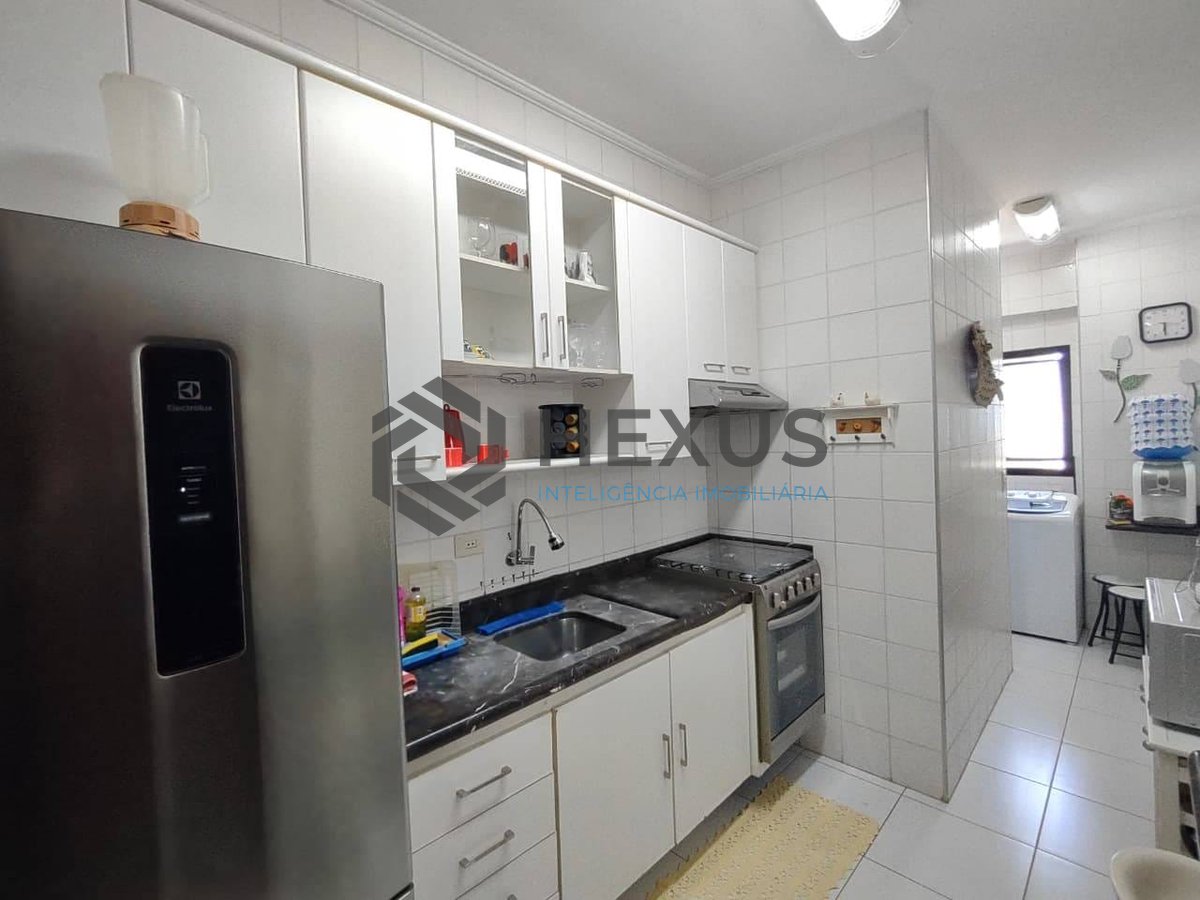 Foto 21 de Apartamento com varanda e lazer na Praia da Enseada, Guaruja